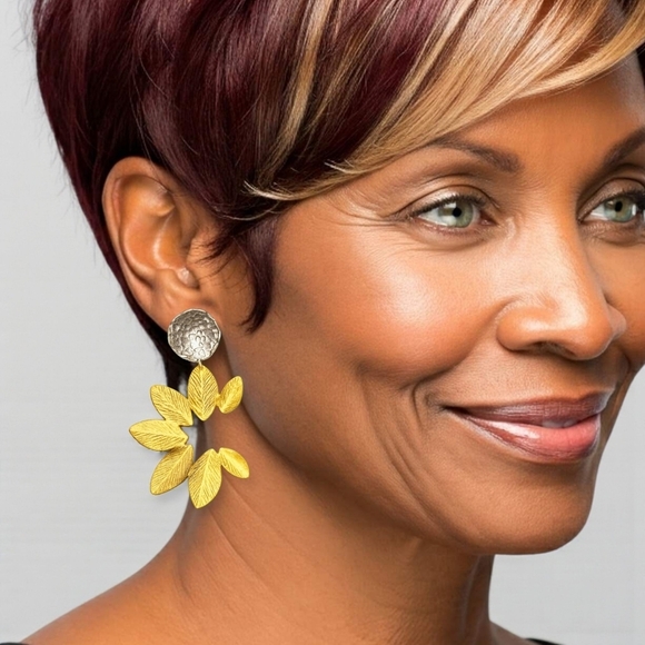 🆕️Turkish Stunning Handmade Artisan 18K Gold Plated Brass Fine Leaf Earrings - Picture 3 of 15